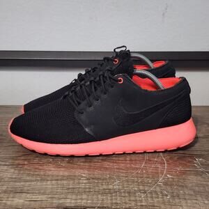 Nike Rosherun Mid (599501-006) Men's Sneakerboot Shoes Size 9 Black/Atomic Red